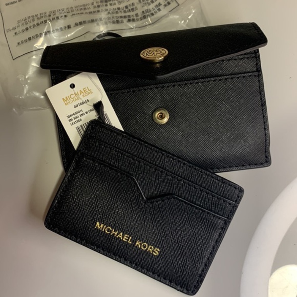 Michael Kors card wallet set